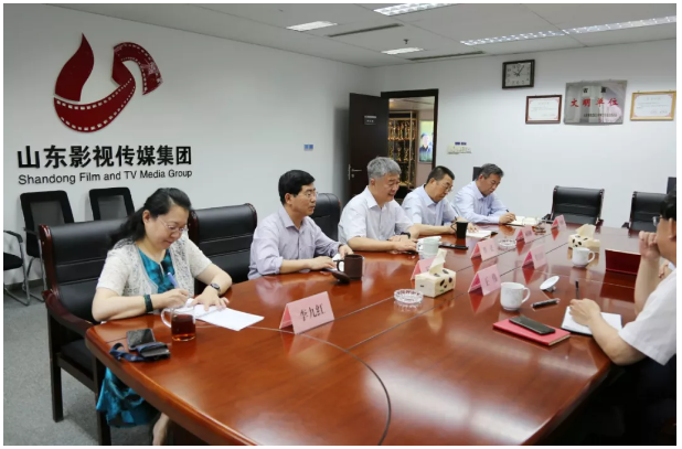 省委宣傳部副部長、省電影局局長程守田到山東影視傳媒集團(tuán)調(diào)研 省委宣傳部副部長、省電影局局長程守田到山東影視傳媒集團(tuán)調(diào)研